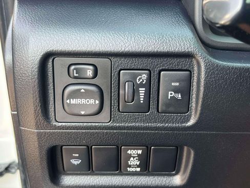Used 2019 Toyota 4Runner Limited AWD/4WD image 17