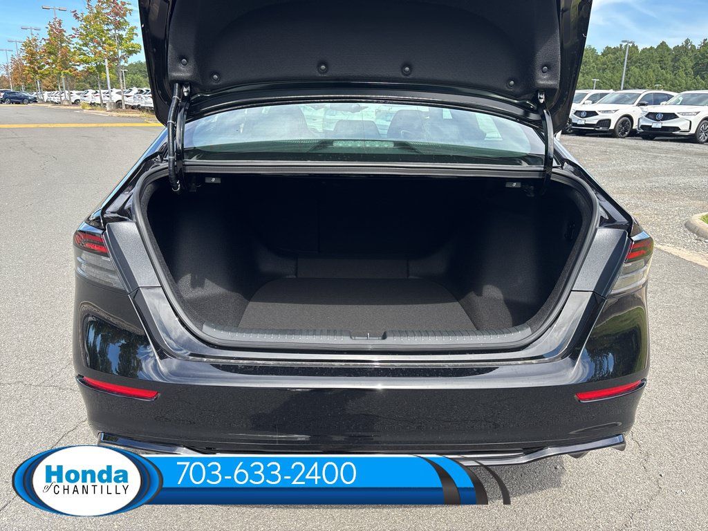 New 2026 Honda Accord Hybrid Sport-L FWD image 27