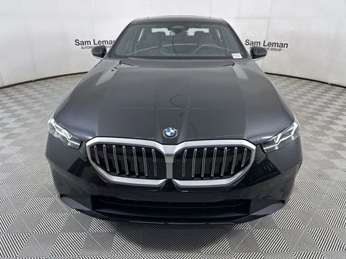 New 2025 BMW 530i xDrive w/ Premium Package image 4