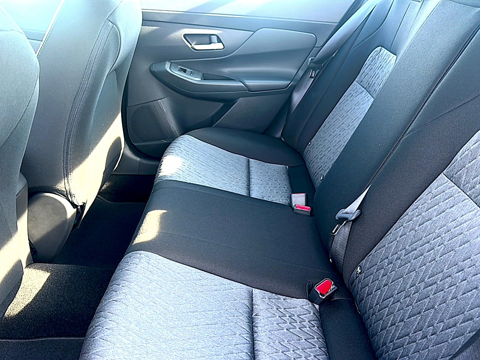 New 2027 Nissan Sentra SV w/ SV Convenience Package FWD image 15
