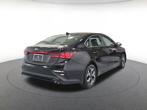 Used 2021 Kia Forte LXS FWD image 5