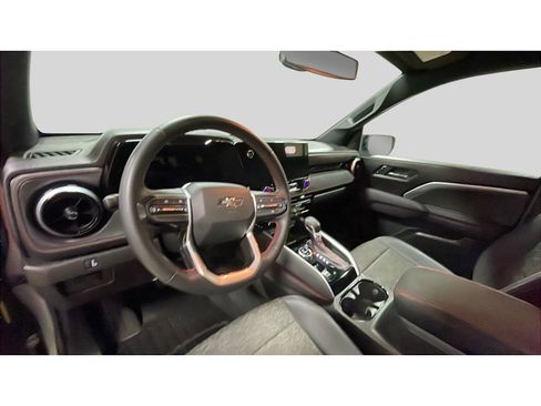 Used 2024 Chevrolet Colorado Z71 w/ Z71 Convenience Package 2 image 10