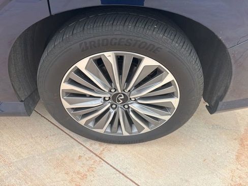 Used 2025 INFINITI QX80 Luxe RWD image 7