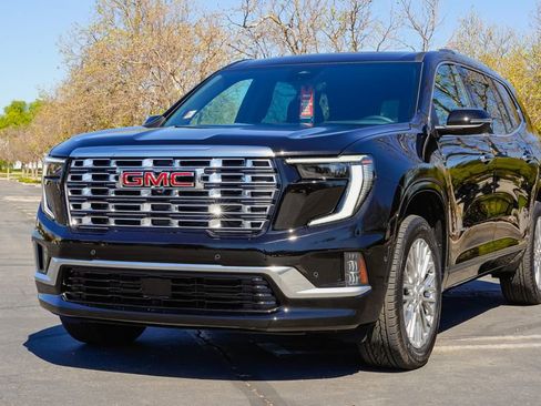 New 2026 GMC Acadia Denali w/ Super Cruise Package FWD image 2