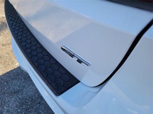 Used 2023 Dodge Durango GT image 9