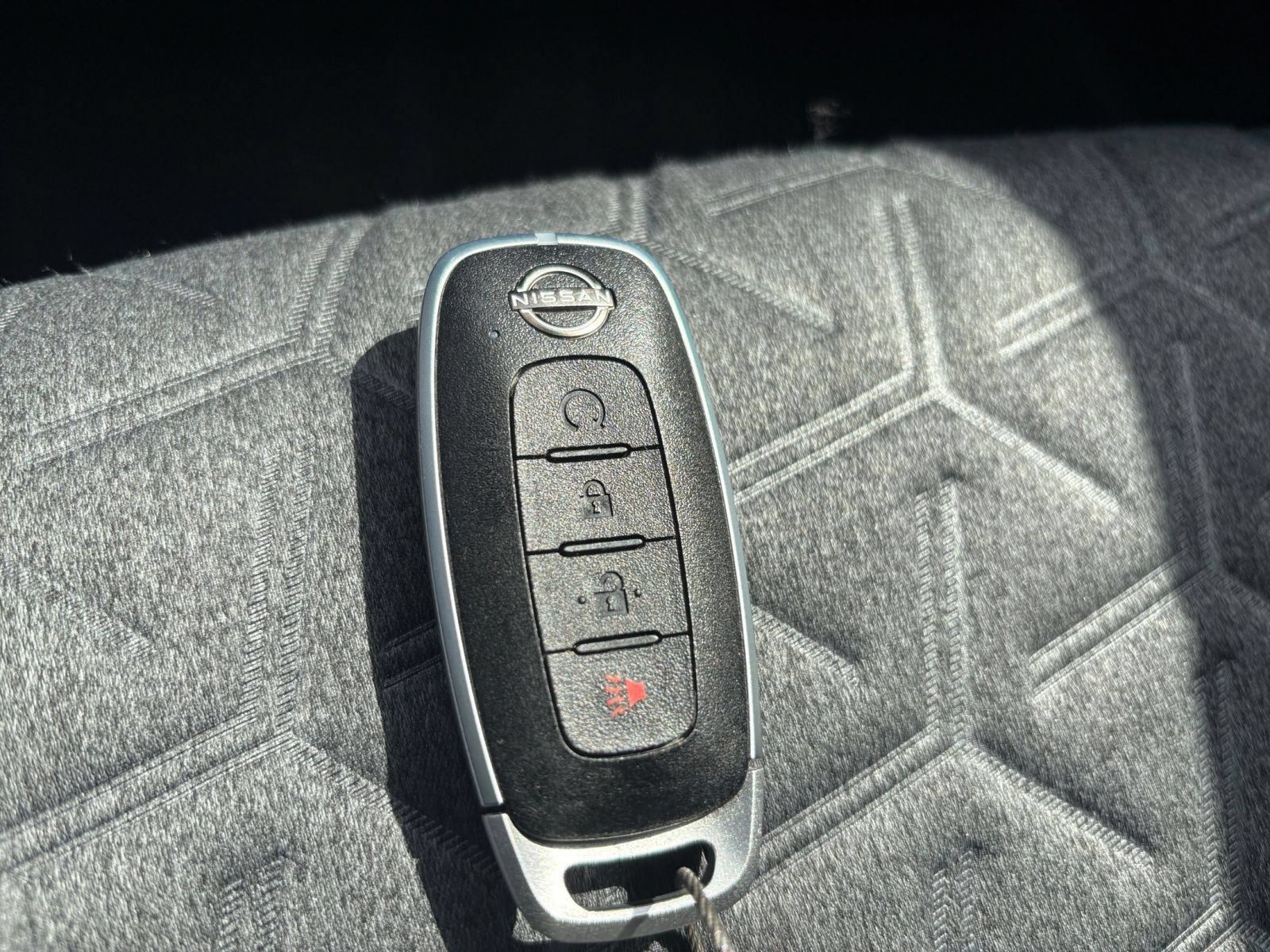 Used 2026 Nissan Kicks SV w/ Cold Weather Package FWD image 20