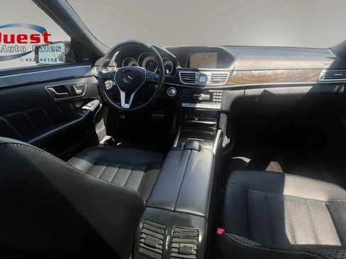 Used 2015 Mercedes-Benz E 400 Sedan w/ Driver Assistance Package image 20