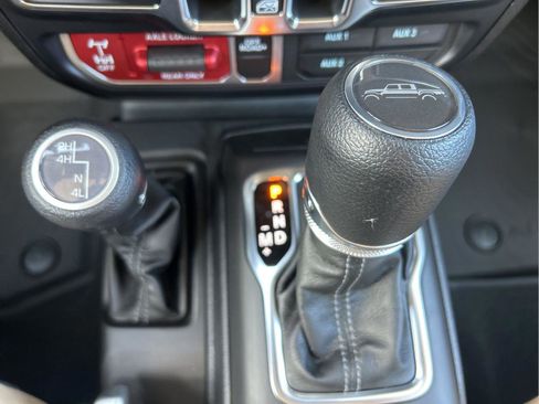 New 2026 Jeep Gladiator Willys AWD/4WD image 19