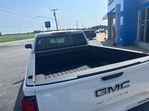 Used 2024 GMC Sierra 1500 Elevation w/ Elevation Premium Package AWD/4WD image 5