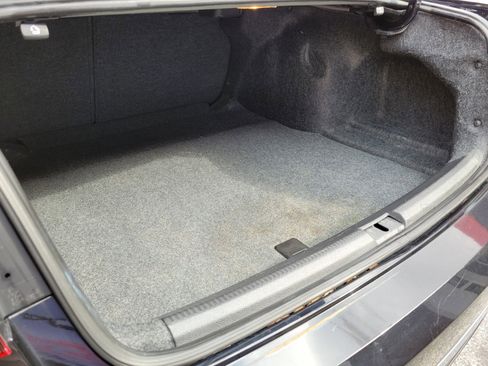 Used 2018 Volkswagen Passat 2.0T S image 9