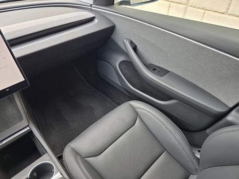 Used 2025 Tesla Model 3 Long Range image 35