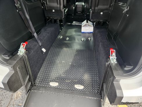 New 2026 Chrysler Voyager LX FWD image 34
