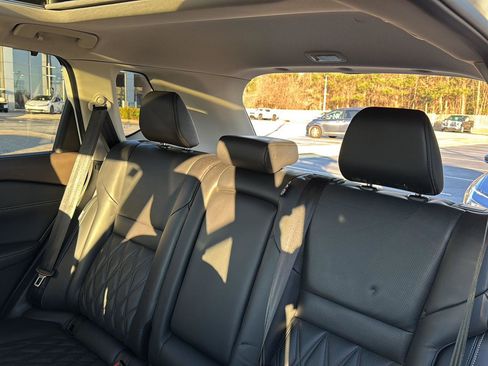 Used 2021 Nissan Rogue Platinum image 27