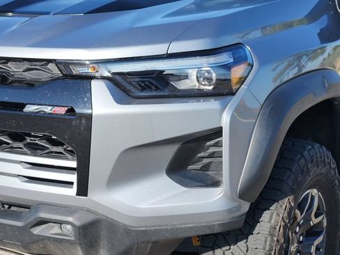 Used 2024 Chevrolet Colorado ZR2 w/ Technology Package AWD/4WD image 10