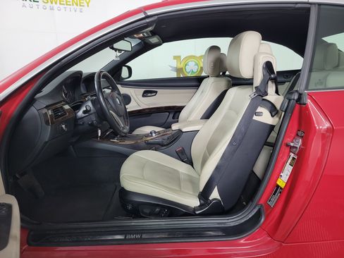 Used 2013 BMW 328i Convertible RWD image 5