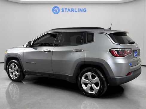 Used 2020 Jeep Compass Latitude FWD image 4