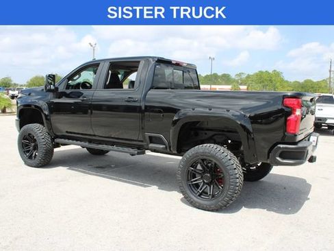 Used 2023 Chevrolet Silverado 2500 LT w/ True North Edition AWD/4WD image 9