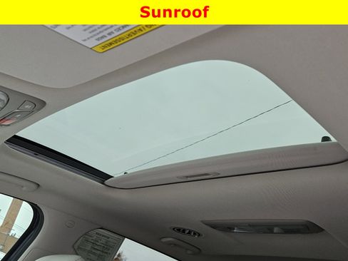 Used 2024 Kia Telluride S w/ S Sunroof Package image 24