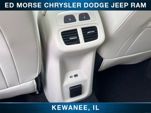 Used 2023 Buick Envision Avenir AWD/4WD image 34