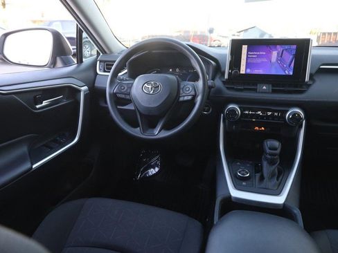 Certified 2025 Toyota RAV4 XLE image 19