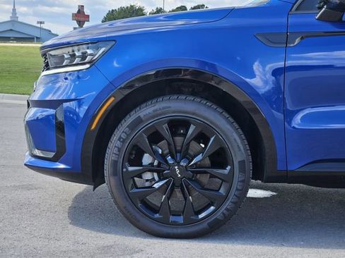 Used 2023 Kia Sorento SX image 10