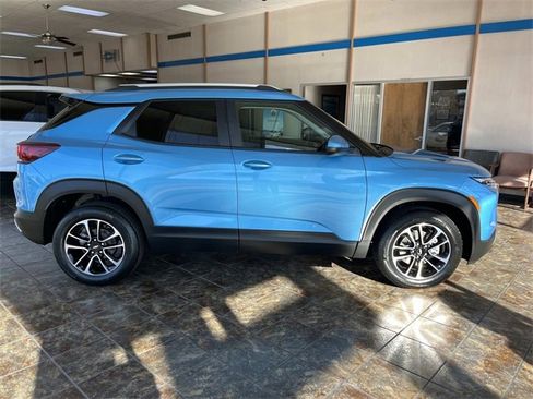 New 2026 Chevrolet TrailBlazer LT w/ Convenience Package image 2