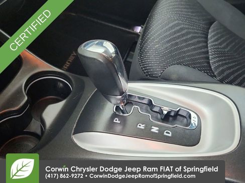 Used 2017 Dodge Journey SE w/ Flexible Seating Group image 17