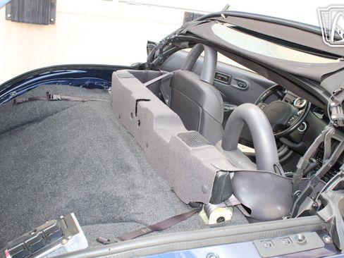 Used 2001 Chrysler Prowler RWD image 3