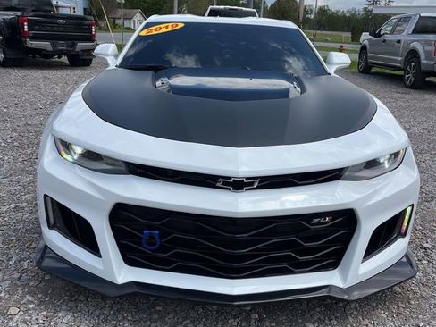 Used 2019 Chevrolet Camaro ZL1 RWD image 2