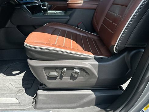 Used 2024 GMC Sierra 1500 Denali Ultimate AWD/4WD image 9