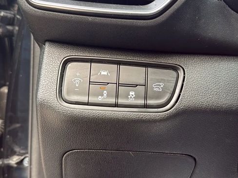 Used 2019 Hyundai Santa Fe FWD image 16