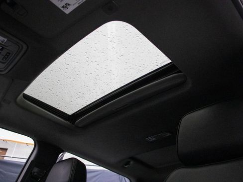 Used 2024 GMC Sierra 2500 Denali w/ Denali Reserve Package image 32