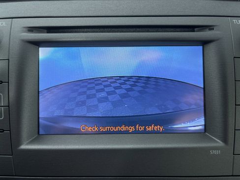 Used 2015 Toyota Prius Two image 19