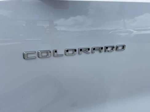 Certified 2024 Chevrolet Colorado Trail Boss w/ Technology Package AWD/4WD image 9