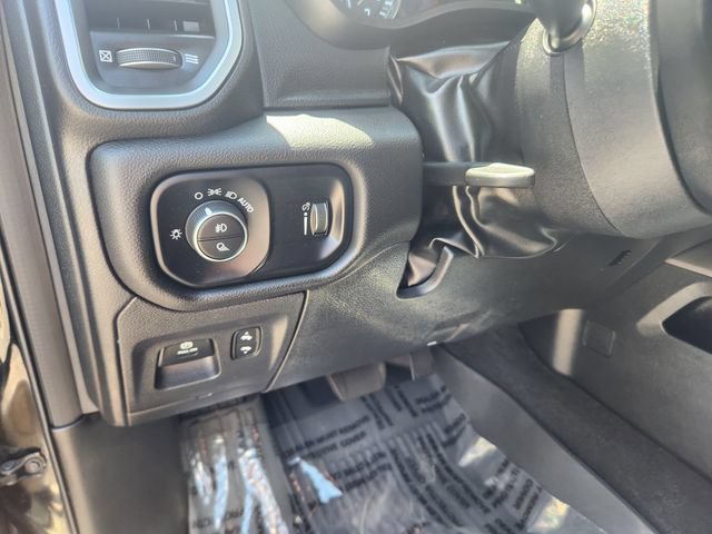 Used 2025 RAM 1500 Big Horn AWD/4WD image 13