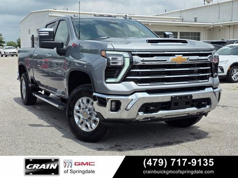 Used 2025 Chevrolet Silverado 2500 LTZ w/ LTZ Convenience Package AWD/4WD image 1