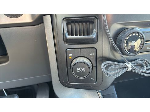 Used 2021 Ford F150 XLT image 10