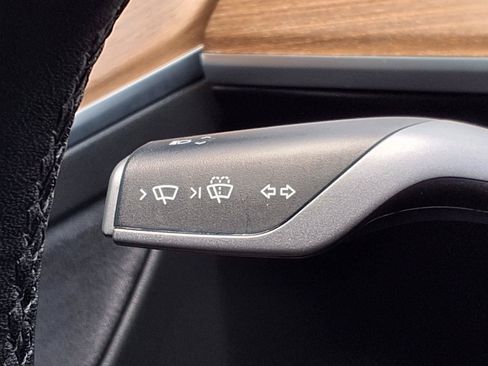 Used 2022 Tesla Model 3 Long Range AWD/4WD image 18