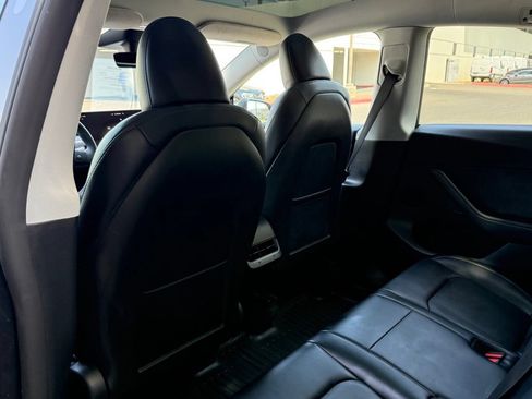 Used 2024 Tesla Model Y Long Range RWD image 23