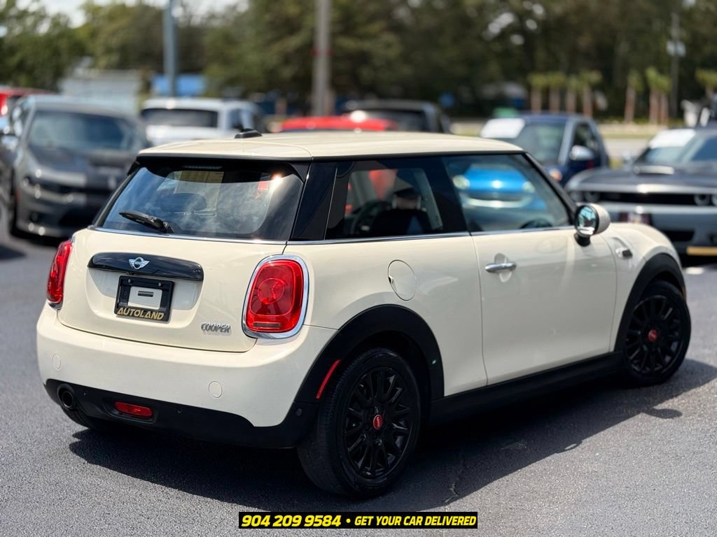 Used 2018 MINI Cooper 2-Door Hardtop FWD image 7