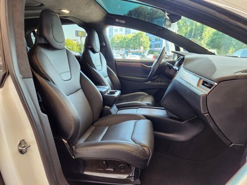 Used 2016 Tesla Model X 90D image 16