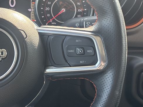Used 2022 Jeep Gladiator Mojave w/ Cold Weather Group AWD/4WD image 11