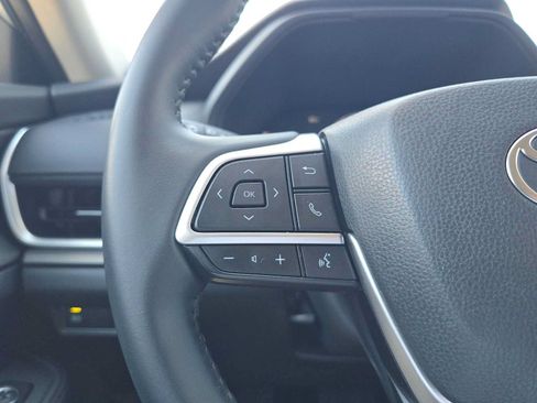Certified 2026 Toyota Grand Highlander FWD image 32