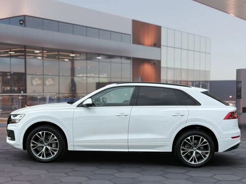 Used 2020 Audi Q8 Premium w/ Black Optic Package AWD/4WD image 3
