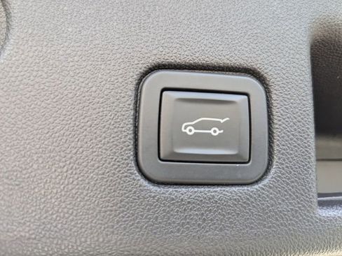 Used 2019 Chevrolet Equinox LT image 15