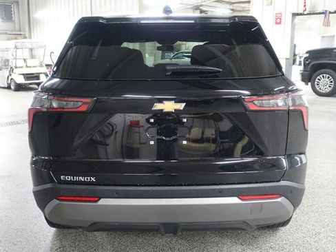 Used 2025 Chevrolet Equinox LT image 6