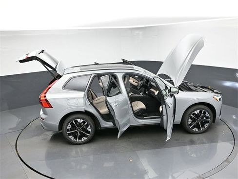 New 2026 Volvo XC60 B5 Plus w/ Protection Package Premier image 49
