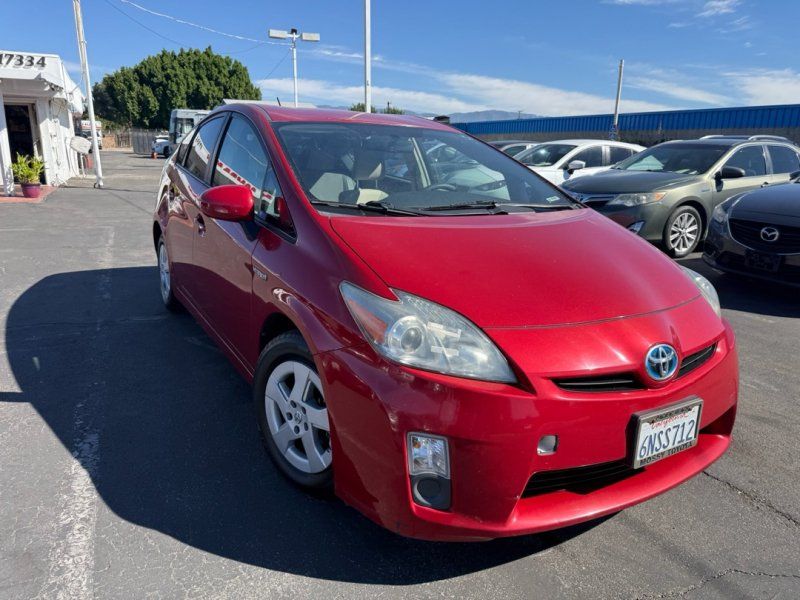Used 2010 Toyota Prius Three w/ Navigation Pkg FWD image 2