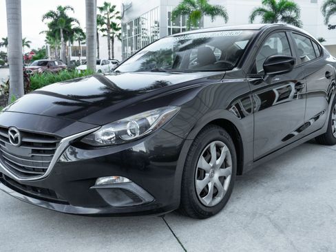Used 2014 MAZDA MAZDA3 i Sport image 4