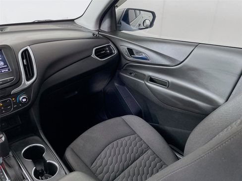 Used 2021 Chevrolet Equinox LT AWD/4WD image 25